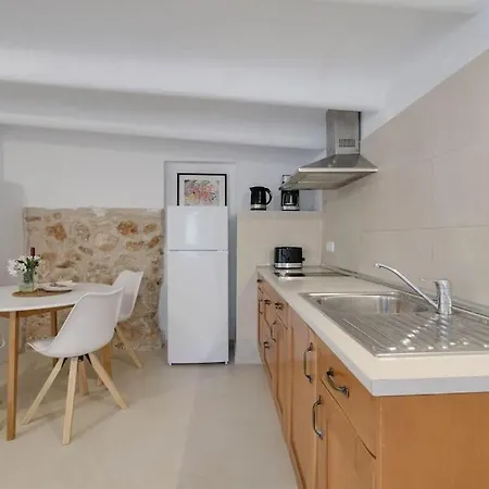 Mateo Mit Kueche, Stilvolles Ambiente, Xxl Pool, Ruhig Appartement
